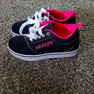 CHRISTMAS SALE Heelys